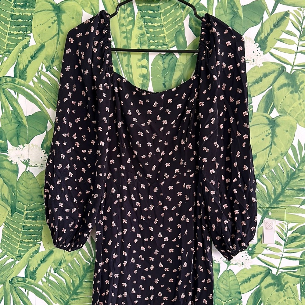 NWT Breezy On/Off shoulder dress